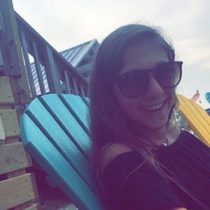 Meet your Posher, Maria garbis